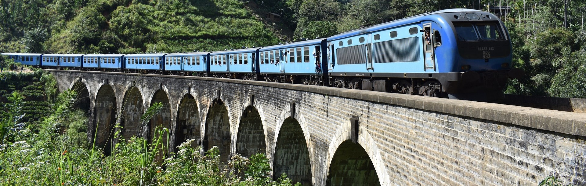 Nine Arches Bridge (Ella)