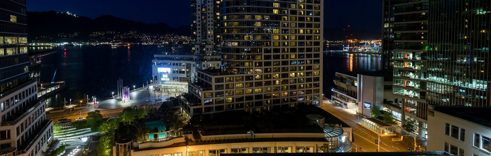 Auberge Vancouver Hotel