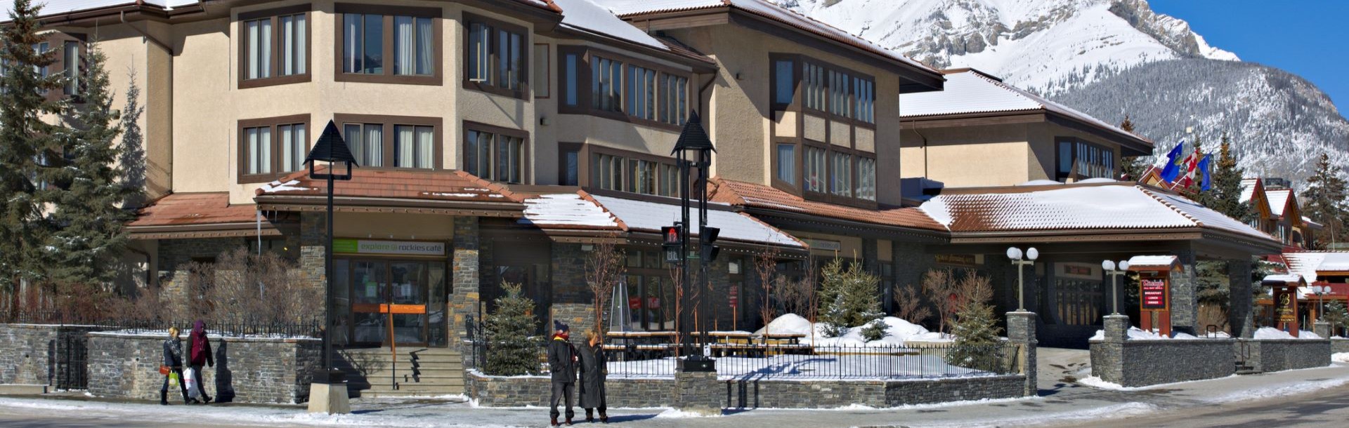 Elk and Avenue Hotel, Banff