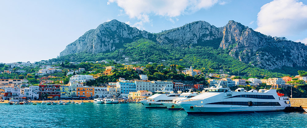 Capri island with guide and boat tour from Sorrento