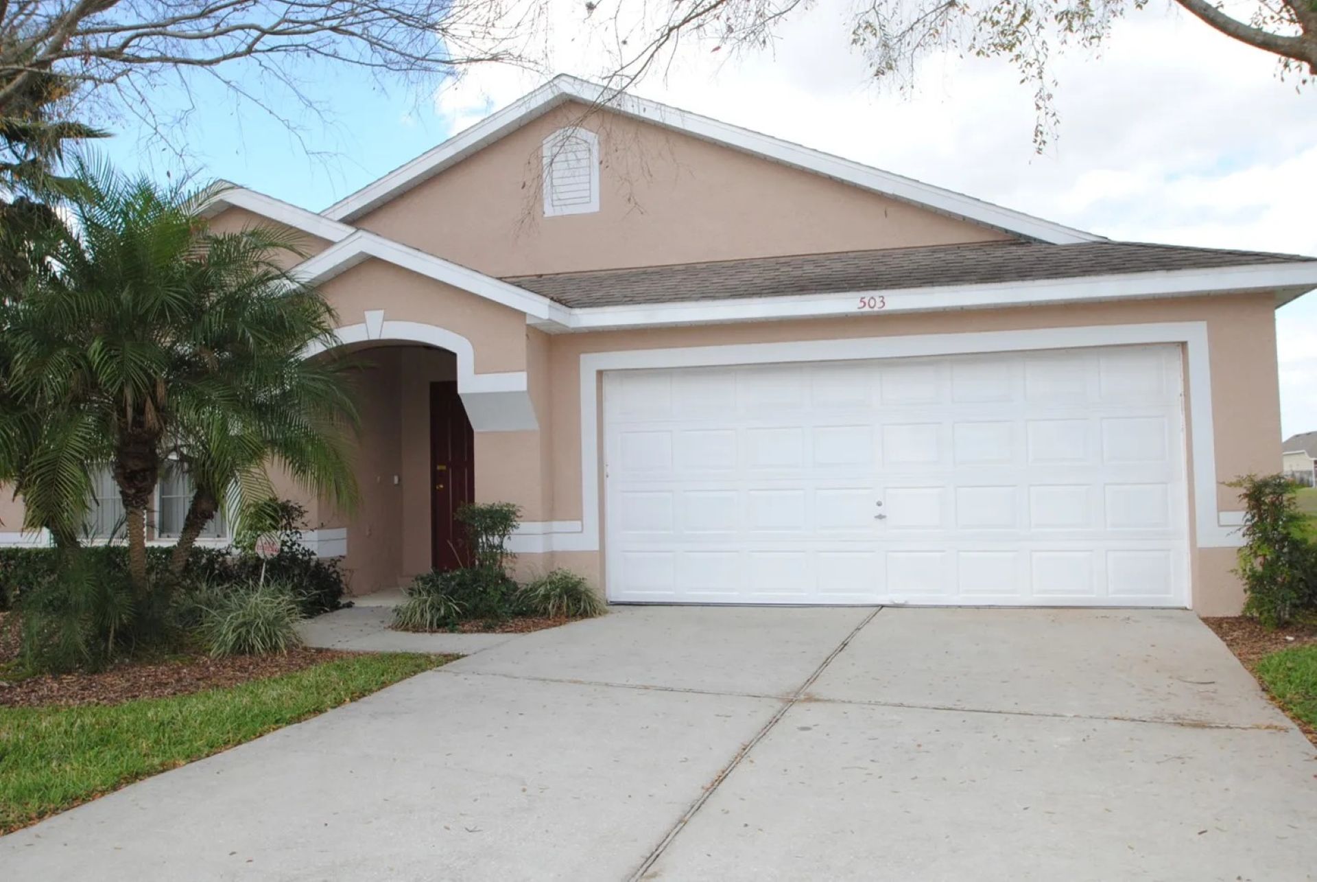 Hampton Lakes, Davenport