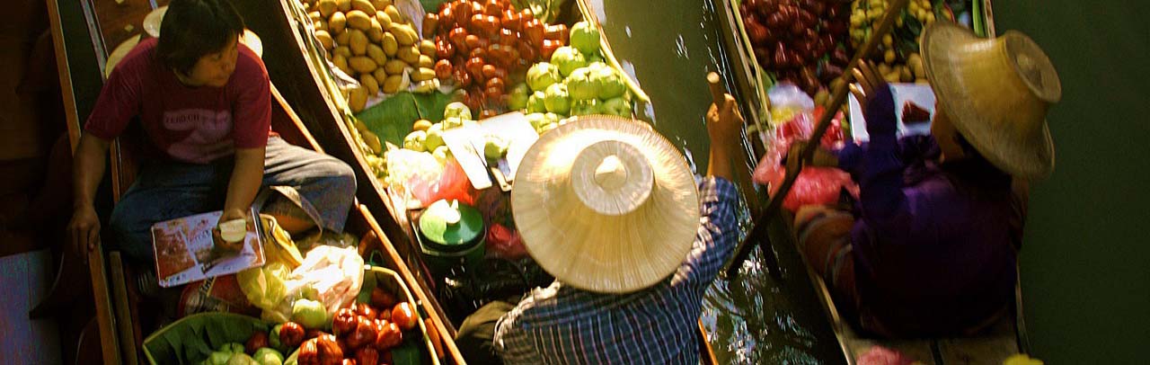 Damnoen Saduak Floating Market