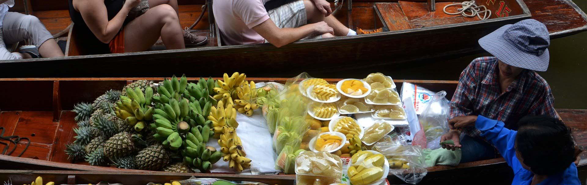 Damnoen Saduak Floating Market