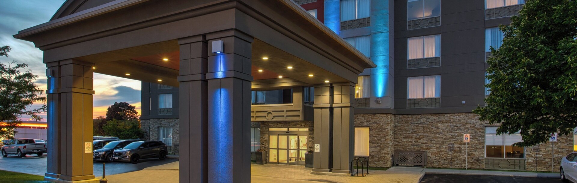Holiday Inn Express Kingston Central