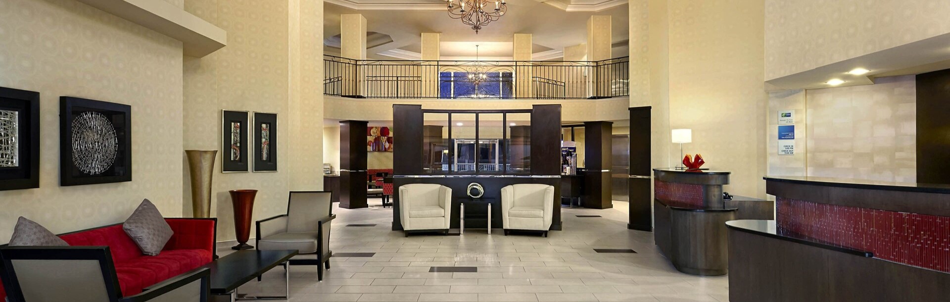 Holiday Inn Express & Suites Naples Downtown, Naples